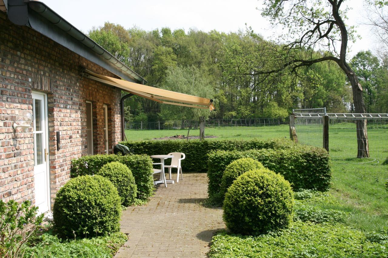 Bauerncafé und Pension Drostenhof Rees Extérieur photo